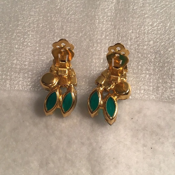 Vintage green crystal brooch and earrings - Picture 5 of 5